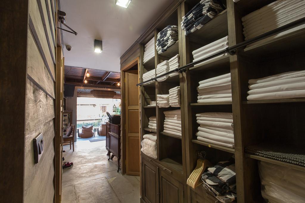 Canale Hostel Bangkok Exterior photo